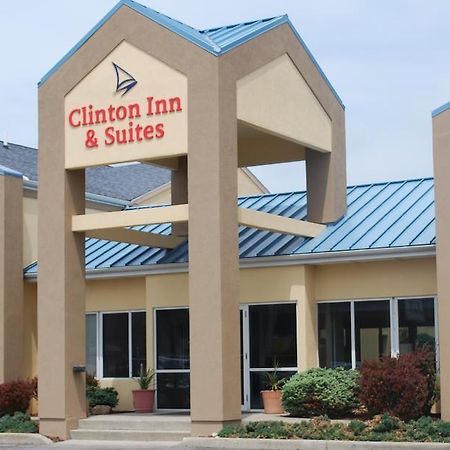 Clinton Inn & Suites Порт-Клінтон Екстер'єр фото